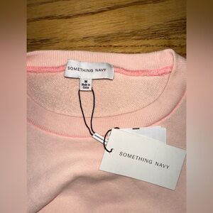 Something Navy Pale Peach Pullover crop sweater Size M